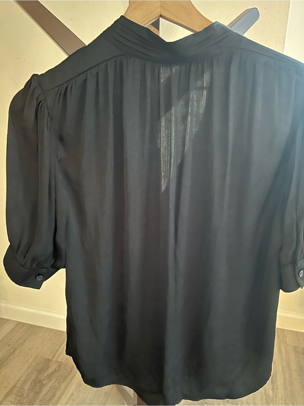 Tahari Black V-Neck Button-Front Puff Sleeve Blouse - Picture 2 of 4